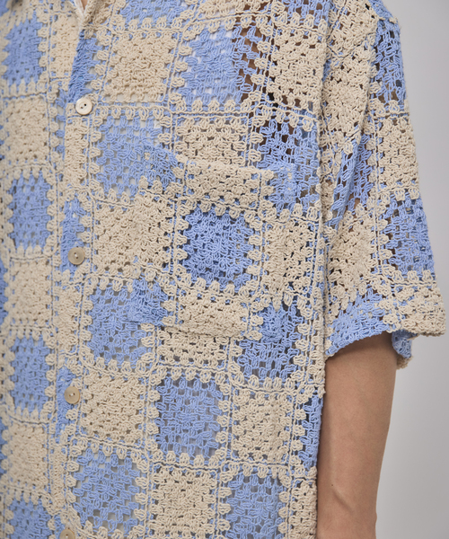 EDIFICE（エディフィス）の「クロシェ オープンカラー ショートスリーブ シャツ（シャツ/ブラウス・メンズ・ブラック/サックスブルー・SMALL/MEDIUM/LARGE）」の8枚目の写真