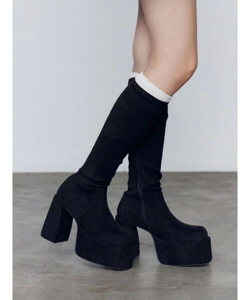 EMODA(エモダ)の「バルキープランプフィットブーツ(ブーツ・レディース・ブラック・LARGE/MEDIUM/SMALL)」の3枚目の写真