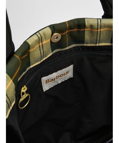 Barbour（バブアー）の「Mariahキルティングトートバッグ（トートバッグ・レディース・オリーブ/ブラック・ONE SIZE）」の17枚目の写真