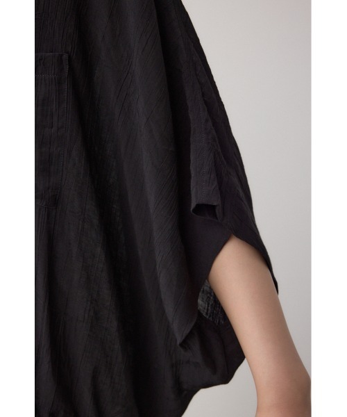 AZUL by moussy(アズールバイマウジー)の「C/T冷感 裾ドロストドルマンルーズシャツ(シャツ/ブラウス・レディース・ブラック/オフホワイト/ブラウン・SMALL/MEDIUM)」の21枚目の写真