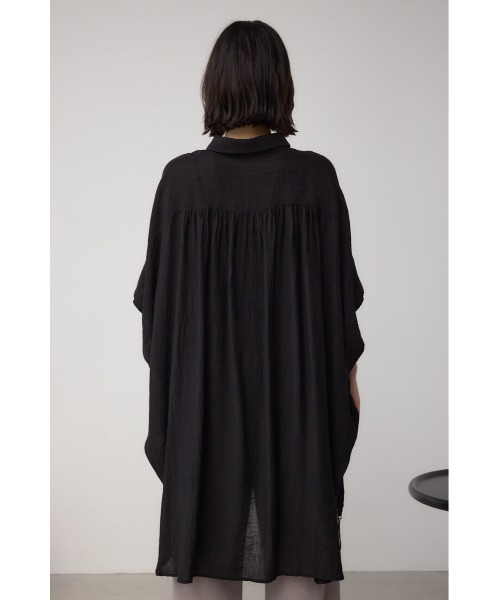 AZUL by moussy(アズールバイマウジー)の「C/T冷感 裾ドロストドルマンルーズシャツ(シャツ/ブラウス・レディース・ブラック/オフホワイト/ブラウン・SMALL/MEDIUM)」の18枚目の写真