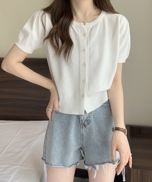 yuue' ( wear )（ユーイ）の「パフスリーブ半袖ニットカーディガン 羽織り/トップス（カーディガン/ボレロ・レディース・ブラック/ホワイト/ピンク/ベージュ・FREE）」の5枚目の写真