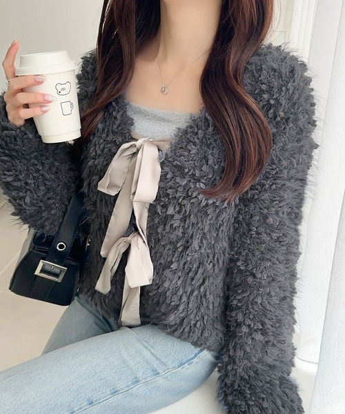 mily bilet(ミウィビレット)の「【mily bilet】新感覚の着心地、前後2WAYデザインのキラモコカーディガン(カーディガン/ボレロ・レディース・ライトグレー/チャコールグレー/アイボリー・LARGE/MEDIUM/SMALL/X-LARGE)」の2枚目の写真