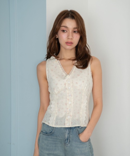 mame フラワープリント ノースリーブ ブラウス M7days(エムセブンデイズ)のフラワープリント ノースリーブ