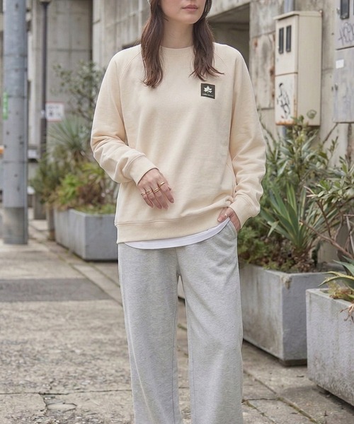 LOGOS(ロゴス)の「LOGOS ワンポイントロゴ裏毛トレーナー(Tシャツ/カットソー・メンズ・マスタード/ネイビー/グリーン/ブラック/ワイン/オフホワイト・L/XL/M)」の19枚目の写真
