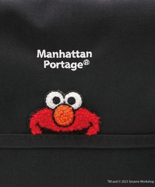 Manhattan Portage(マンハッタンポーテージ)の「Manhattan Portage/マンハッタンポーテージ ショルダーバック "エルモ" NYLON MESSENGER BAG(XXS)SESAME ST MP1603BPDMSST(ショルダーバッグ・メンズ・ブラック×ホワイト・FREE)」の6枚目の写真