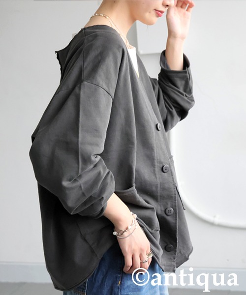 antiqua（アンティカ）の「Vネックカーディガン（カーディガン/ボレロ・レディース・スミクロ/ブラック・ONESIZE）」の11枚目の写真
