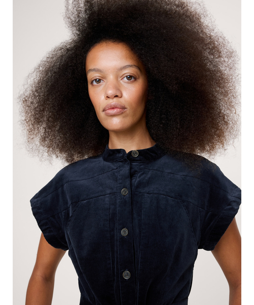 Banana Republic(バナナリパブリック)の「コーデュロイ ミディ シャツドレス(ワンピース・レディース・ダークブラウン/ネイビー・L/XS/S/M)」の6枚目の写真