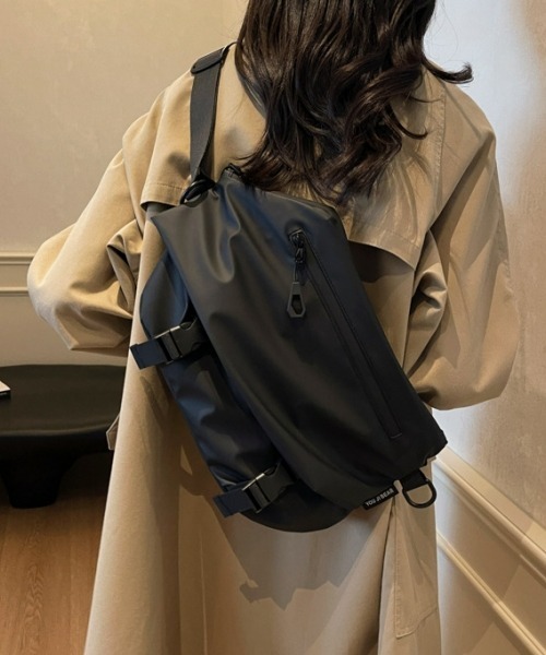 セール】Y2K軽量防水メッセンジャーバッグ（ショルダー／ユニセックス