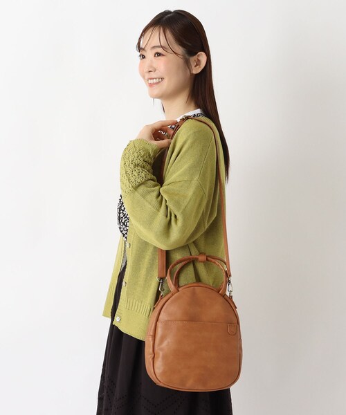 one'sterrace(ワンズテラス)の「Legato Largo Nヴィンテージ2WAYトート(トートバッグ・レディース・キャメル/ブラック系8・99)」の15枚目の写真