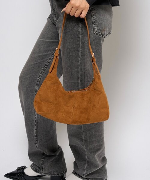 WHO'S WHO gallery（フーズフーギャラリー）の「スウェードショルダーバッグ（トートバッグ・レディース・ブラウン/キャメル・FREE）」の3枚目の写真