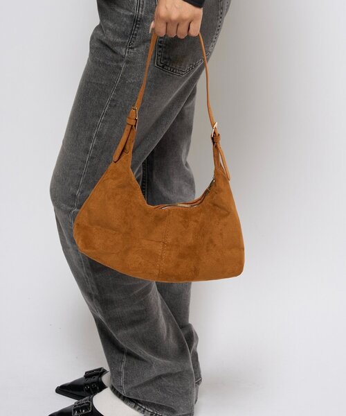 WHO'S WHO gallery（フーズフーギャラリー）の「スウェードショルダーバッグ（トートバッグ・レディース・ブラウン/キャメル・FREE）」の4枚目の写真