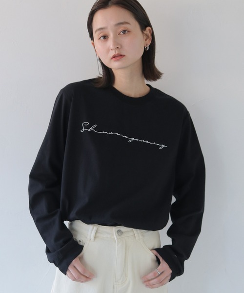 HER CLOSET（ハークローゼット）の「【HER CLOSET】WEB限定シンプルプリントロゴロンT WEB LIMITED SIMPLE PRINT LOGO LONG TEE（Tシャツ/カットソー・レディース・オフホワイト/杢グレー/ブラック・S/M/L）」の21枚目の写真