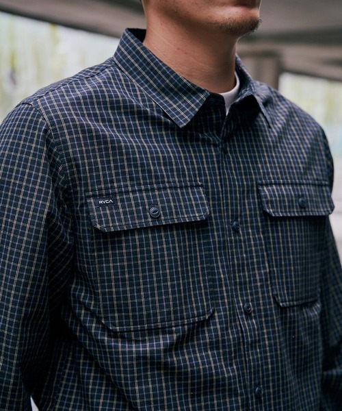 RVCA(ルーカ)の「RVCA メンズ CLUEL SHIRT 長袖シャツ 【2025年秋冬モデル】/ルーカチェック柄長袖オックスフォードシャツ(シャツ/ブラウス・メンズ・ブラック/キャメル・SMALL/MEDIUM/LARGE)」の6枚目の写真