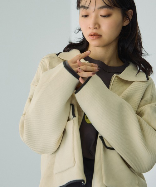 VICKY（ビッキー）の「ハイショクカラーニットショートブルゾン≪手洗い可能≫（ブルゾン・レディース・ブラック/アイボリー・M）」の12枚目の写真