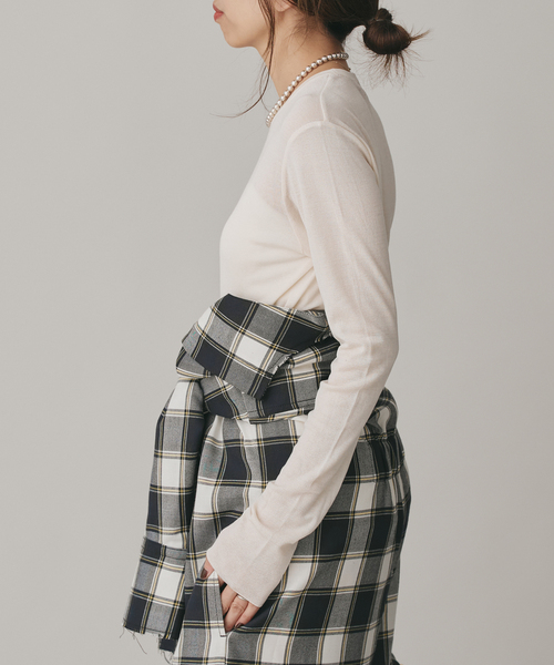 IENA（イエナ）の「80セーターマシンプルオーバー（Tシャツ/カットソー・レディース・ブラック/アイボリー/レッド/ピンク・FREE）」の18枚目の写真