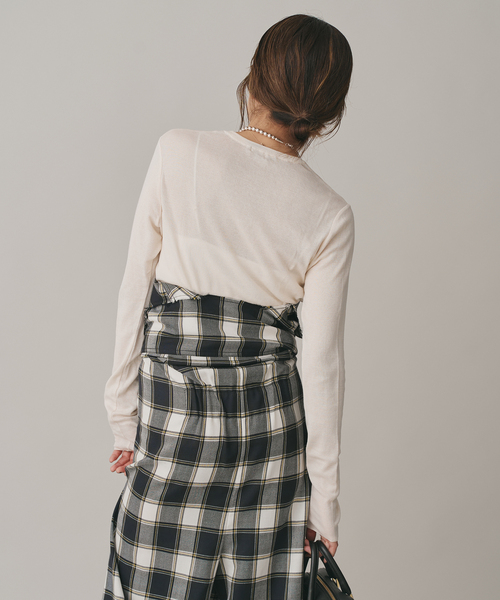 IENA（イエナ）の「80セーターマシンプルオーバー（Tシャツ/カットソー・レディース・ブラック/アイボリー/レッド/ピンク・FREE）」の19枚目の写真