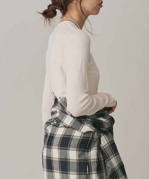 IENA（イエナ）の「80セーターマシンプルオーバー（Tシャツ/カットソー・レディース・ブラック/アイボリー/レッド/ピンク・FREE）」の20枚目の写真