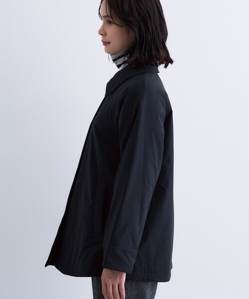 INDIVI(インディヴィ)の「【超軽量/蓄熱】ライトパフステンカラーコート(その他アウター・レディース・ベージュ系5/ナチュラル/ブラック・03/05/13/15 /36/38/40)」の18枚目の写真
