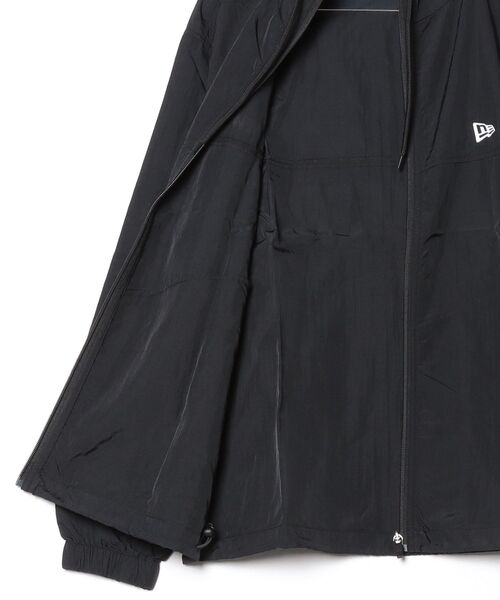 NEW ERA（ニューエラ）の「ニューエラ  Woven JKT（ナイロンジャケット・メンズ・ブラック・M/L/LL）」の3枚目の写真