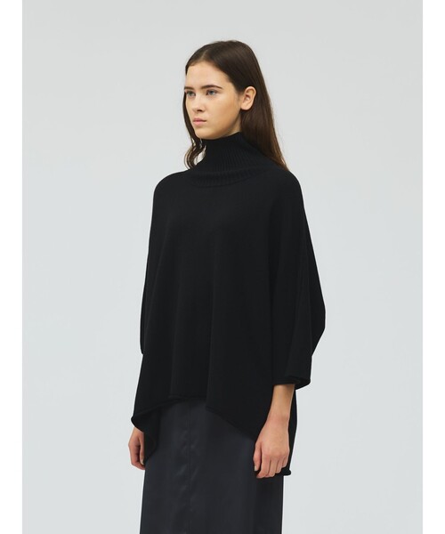 mizuiroind（ミズイロインド）の「mizuiro ind ポンチョライクプルオーバー（ニット/セーター・レディース・ブラウン/ライトブルー/ブラック/オフホワイト/グレー・FREE）」の13枚目の写真