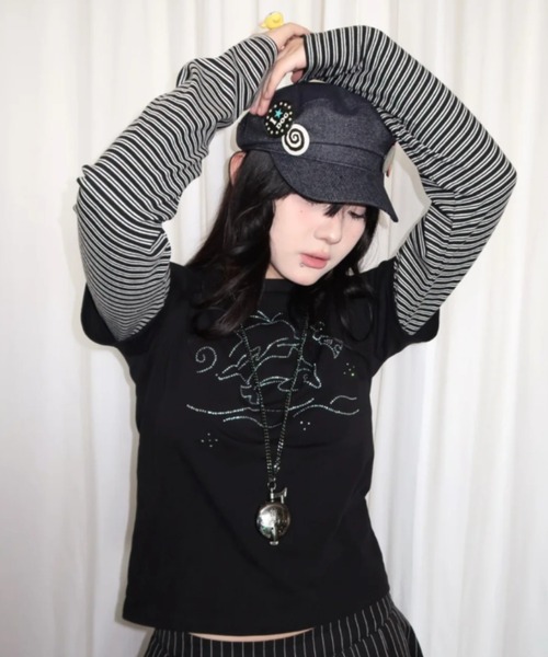 DIAVEL（ディアベル）の「フェイクレイヤード/ラインストーンTシャツ／Y2K可愛いトップス（Tシャツ/カットソー・レディース・ブラック/パープル・M）」の5枚目の写真