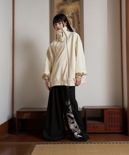 狐独(コドク)の「ハイネックデザインZIPスウェット(スウェット・メンズ・アイボリー/ブラック・LARGE/MEDIUM)」の20枚目の写真