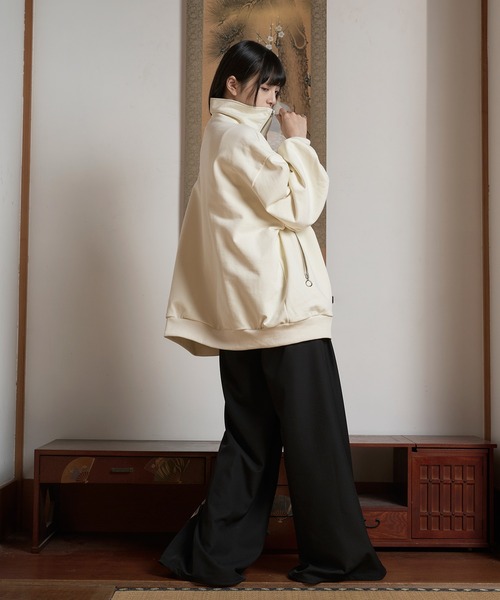 ハイネックデザインZIPスウェット（スウェット）｜狐独（コドク）の