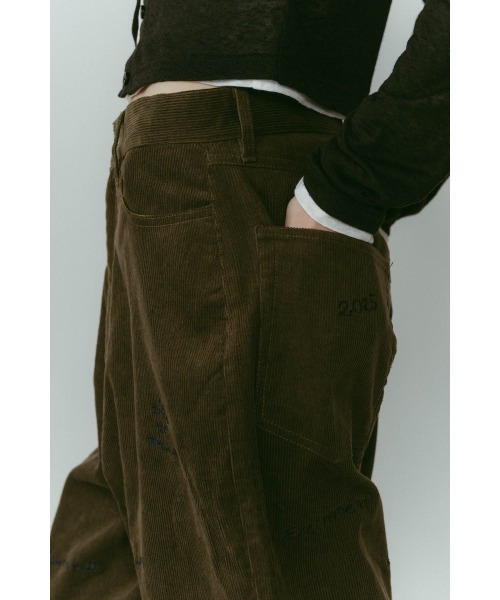 Knuth Marf(クヌースマーフ)の「embroidered corduroy pants(unisex)(その他パンツ・レディース・カーキ/アイボリー/ネイビー・X-SMALL/SMALL/MEDIUM/LARGE)」の6枚目の写真