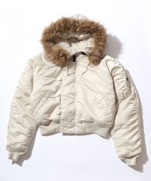 ミリタリージャケット（ホワイト/白色系・フードあり）ファッション