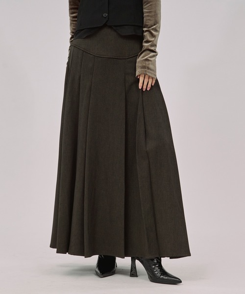 Ezick(エジック)の「corset pleats skirt コルセットボックスプリーツスカート(スカート・レディース・ボルドー/ブラウン/ブラック・FREE)」の7枚目の写真