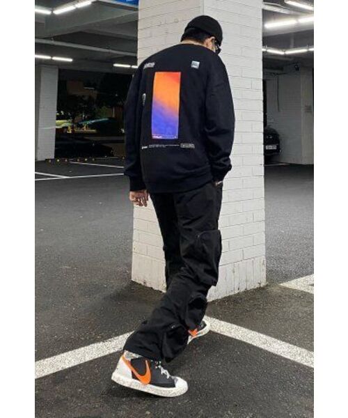 TRILLION(トリリオン)の「カラーグラデーションオーバーフィットマンツーマンTR9SMT001(BLACK)(スウェット・メンズ・その他・MEDIUM/LARGE/X-LARGE)」の3枚目の写真
