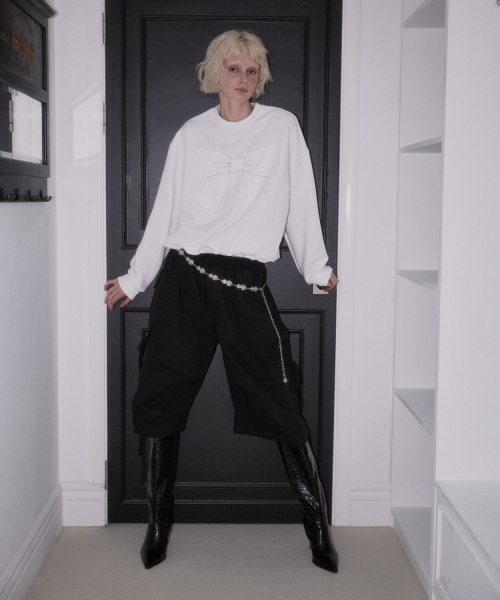 ROSEFRANTZ（ロゼフランツ）の「Patch Ribbon Sweatshirt [Ivory]（スウェット・レディース・アイボリー・OS）」の5枚目の写真