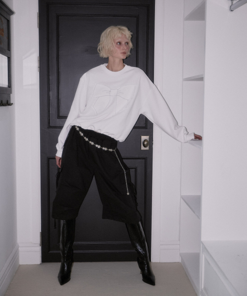 ROSEFRANTZ（ロゼフランツ）の「Patch Ribbon Sweatshirt [Ivory]（スウェット・レディース・アイボリー・OS）」の6枚目の写真