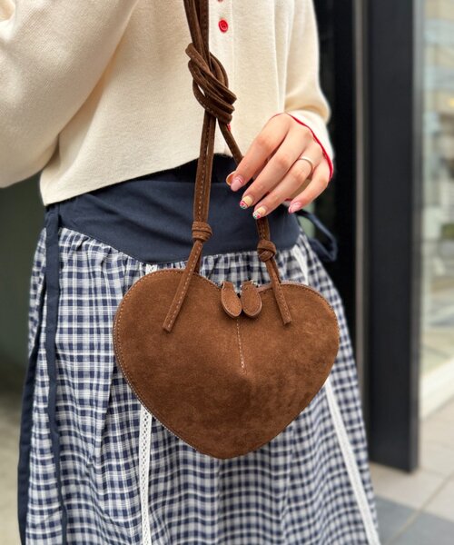 w closet（ダブルクローゼット）の「ハートショルダーBAG（トートバッグ・レディース・ボルドー/ブラウン/キャメル・FREE）」の4枚目の写真