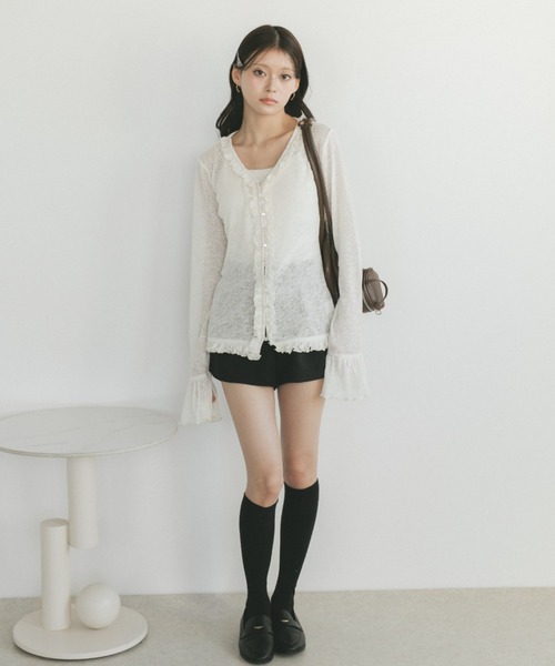 VANNIE U（ヴァニーユー）の「キャンディースリーブフリルシアートップス（Tシャツ/カットソー・レディース・グレー/アイボリー/ブラック・FREE）」の10枚目の写真