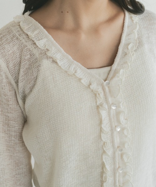 VANNIE U（ヴァニーユー）の「キャンディースリーブフリルシアートップス（Tシャツ/カットソー・レディース・グレー/アイボリー/ブラック・FREE）」の7枚目の写真