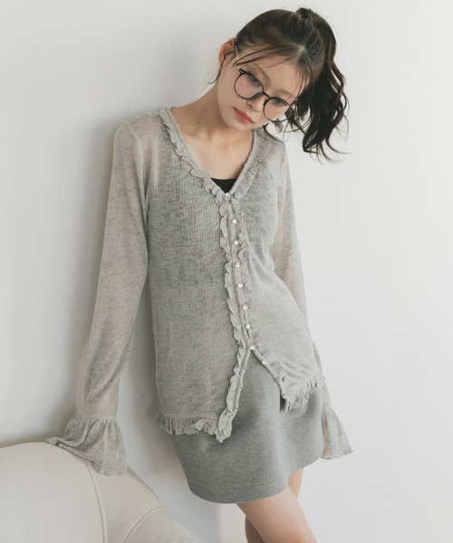 VANNIE U（ヴァニーユー）の「キャンディースリーブフリルシアートップス（Tシャツ/カットソー・レディース・グレー/アイボリー/ブラック・FREE）」の16枚目の写真