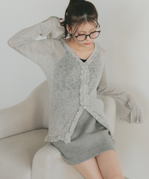 VANNIE U（ヴァニーユー）の「キャンディースリーブフリルシアートップス（Tシャツ/カットソー・レディース・グレー/アイボリー/ブラック・FREE）」の19枚目の写真