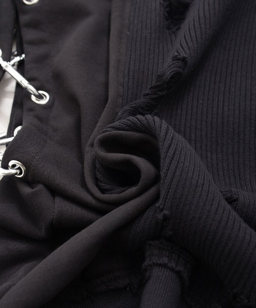 ililil（イルイルイル）の「『ililil/イルイルイル』崩壊世界で君臨する破戒ジップパーカー/全1色（パーカー・メンズ・ブラック・FREE）」の20枚目の写真