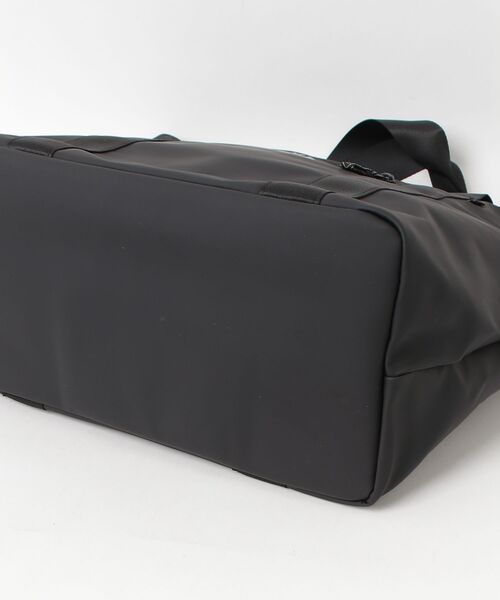 INUK(イヌーク)の「【INUK】SETON WR(トートバッグ・レディース・ブラック/ベージュ・ONE SIZE)」の4枚目の写真