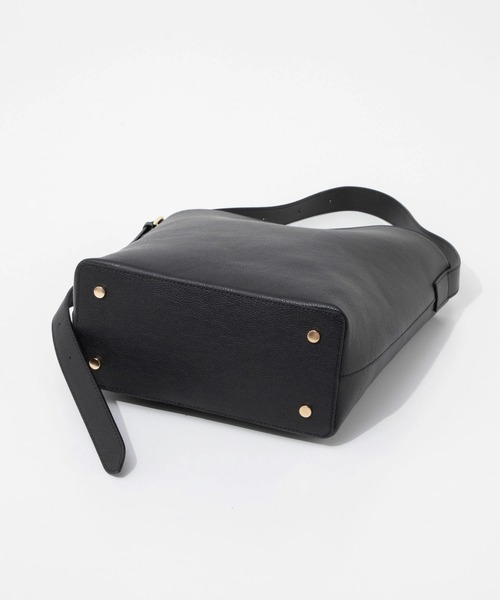 CHRISTIAN VILLA（クリスチャンヴィラ）の「Christian Villa PEGGY クリスチャン ヴィラ ペギー 2WAY ショルダーバッグ（ショルダーバッグ・レディース・ブラック/ブラウン系1・FREE）」の7枚目の写真