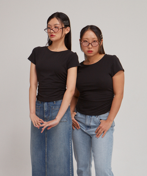 SALON DE YOHN(サロンドヨーン)の「Basic Shirring Short Sleeve T_ Black(Tシャツ/カットソー・レディース・その他・LARGE/SMALL/MEDIUM)」の4枚目の写真