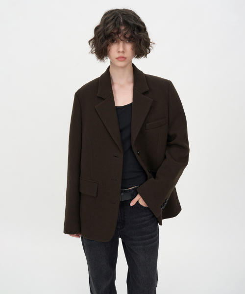 INSILENCE WOMEN(インサイレンスウーマン)の「ウールスリーボタンブレザー ブラウン(テーラードジャケット・レディース・その他・SMALL/MEDIUM/X-SMALL)」の1枚目の写真