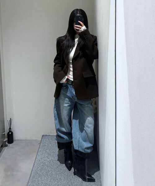 INSILENCE WOMEN(インサイレンスウーマン)の「ウールスリーボタンブレザー ブラウン(テーラードジャケット・レディース・その他・SMALL/MEDIUM/X-SMALL)」の6枚目の写真