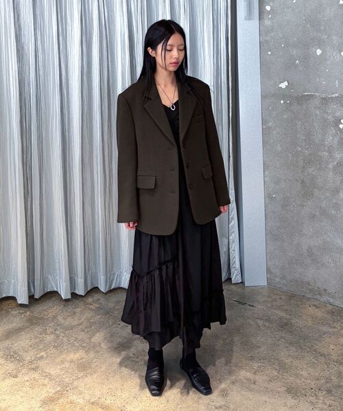 INSILENCE WOMEN(インサイレンスウーマン)の「ウールスリーボタンブレザー ブラウン(テーラードジャケット・レディース・その他・SMALL/MEDIUM/X-SMALL)」の8枚目の写真