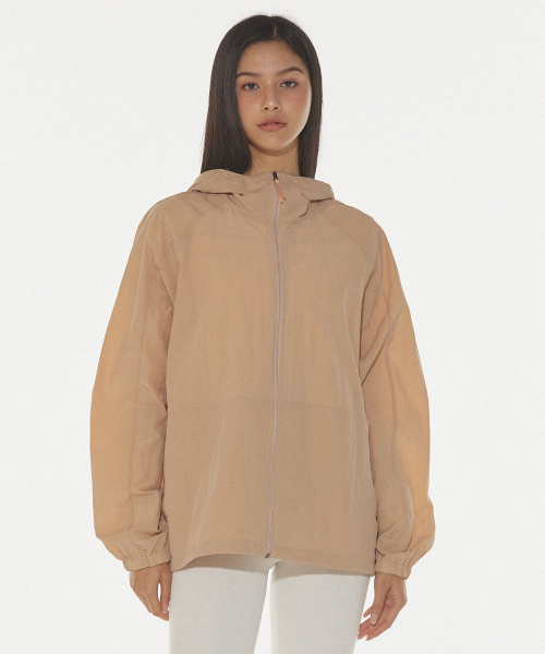 DEARSTALKER(ディアストーカー)の「URBANE CLASSIC WIND JACKET - SALMON PINK(ナイロンジャケット・レディース・その他・FREE)」の2枚目の写真