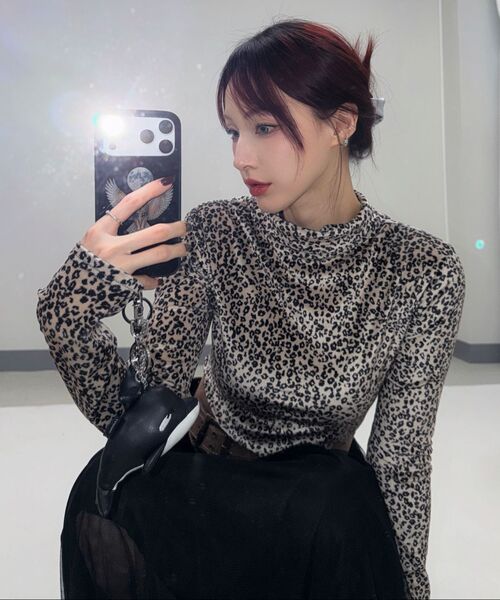 DEMARC(ドゥマーク)の「LEOPARD HIGH-NECK LONG SLEEVE TEE - Beige(Tシャツ/カットソー・レディース・その他・MEDIUM/LARGE)」の10枚目の写真