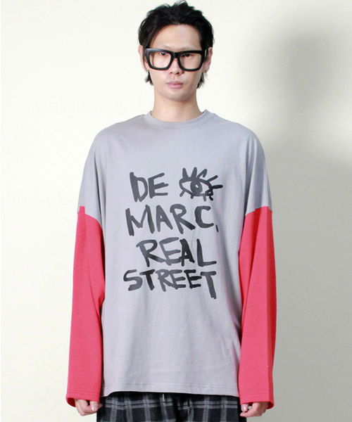 DEMARC（ドゥマーク）の「オーバーサイズストリートテキスト配色長袖Tシャツグレー（Tシャツ/カットソー・メンズ・その他・MEDIUM/LARGE）」の2枚目の写真