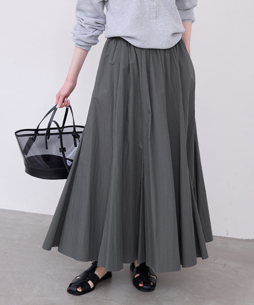 SLOBE IENA（スローブイエナ）の「切り替えボリュームスカート（スカート・レディース・ダークパープル/チャコールグレー・36/38）」の13枚目の写真